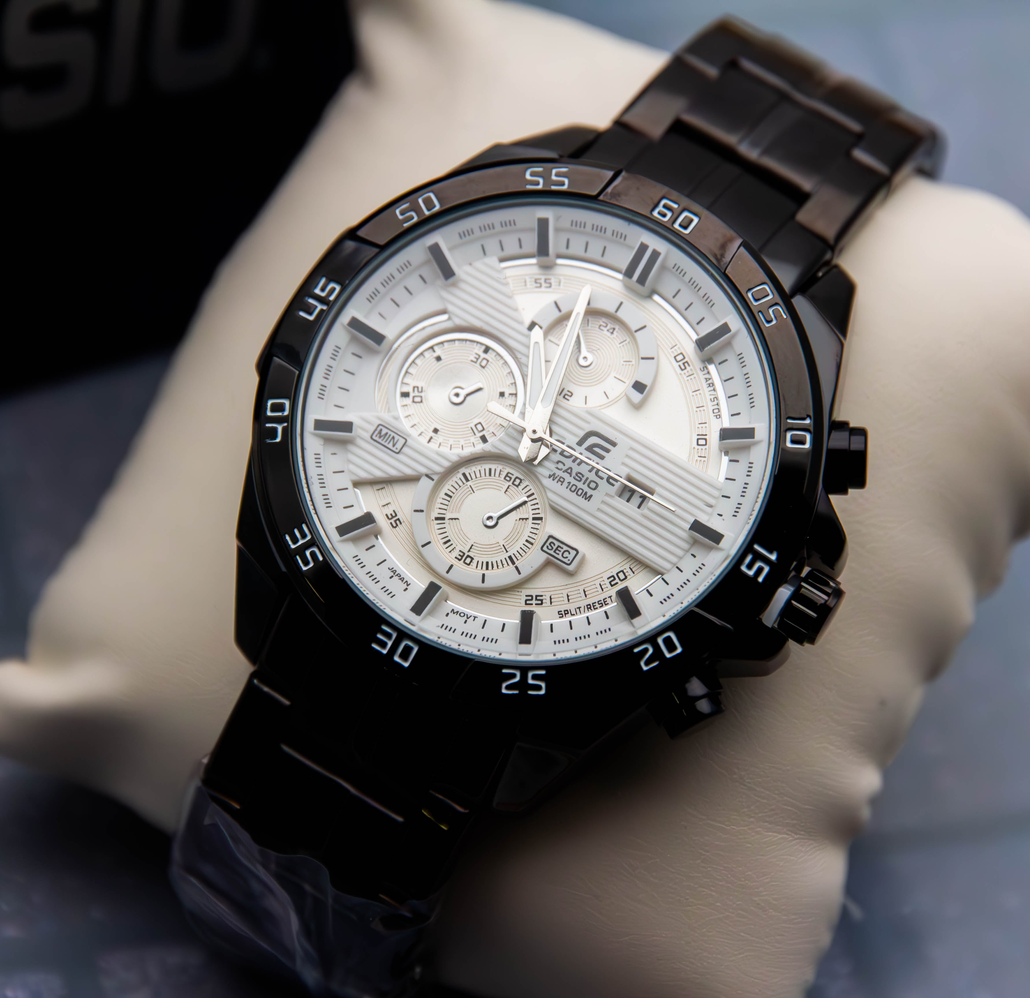 EDIFICE R9